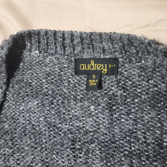 Long knit cardigan - Picture 2 of 3